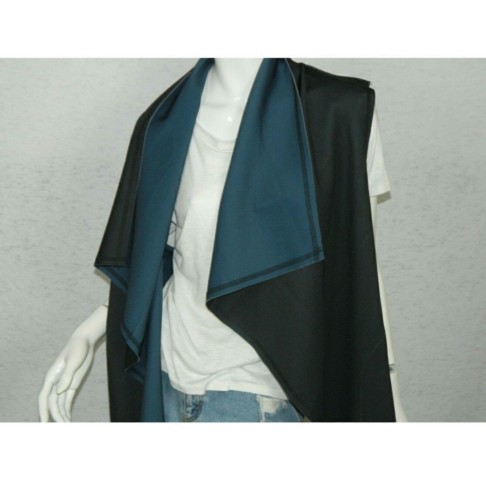 ALALA Vest Drape Front Athletic Black Blue Large - Picture 5 of 9